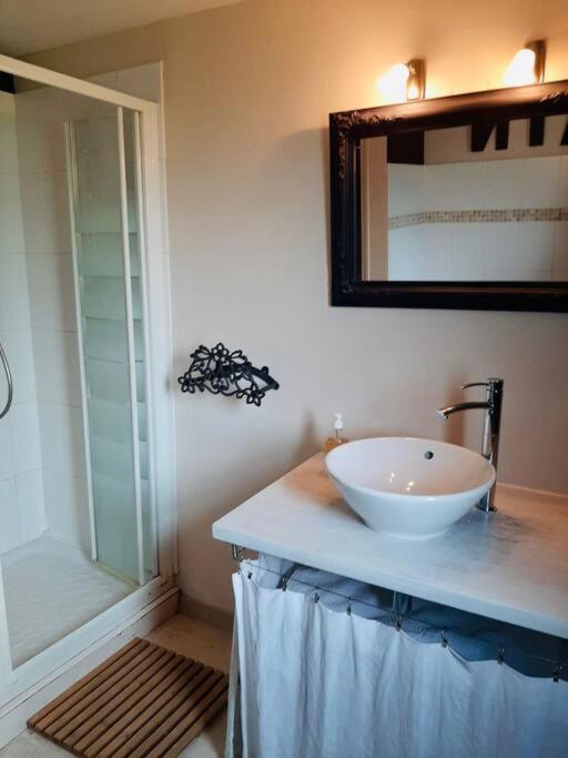 Maison Vendeenne A 5 Min Du Bord De Mer Saint-Hilaire-la-Foret ภายนอก รูปภาพ